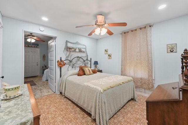 2212 32nd Street, Galveston, TX 77550