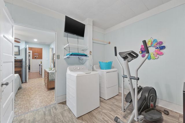 2212 32nd Street, Galveston, TX 77550