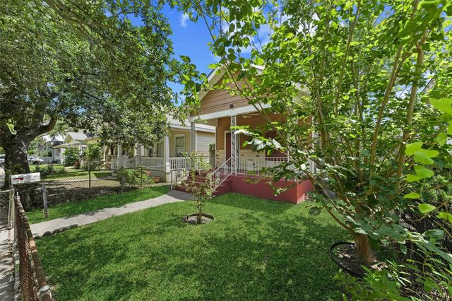 2212 32nd Street, Galveston, TX 77550