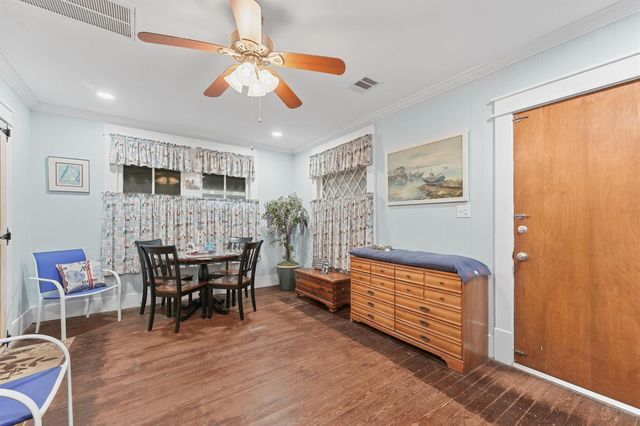 2212 32nd Street, Galveston, TX 77550