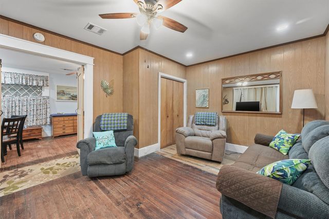 2212 32nd Street, Galveston, TX 77550