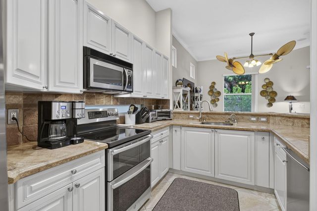 7670 JASMINE Court, West Palm Beach, FL 33412