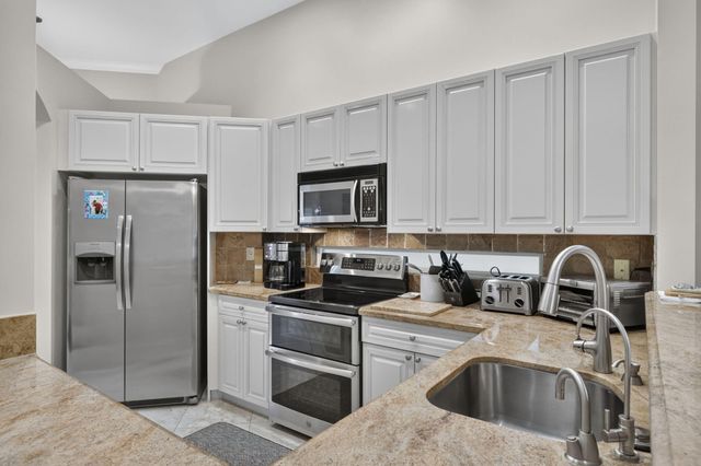 7670 JASMINE Court, West Palm Beach, FL 33412