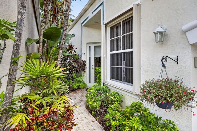 7670 JASMINE Court, West Palm Beach, FL 33412