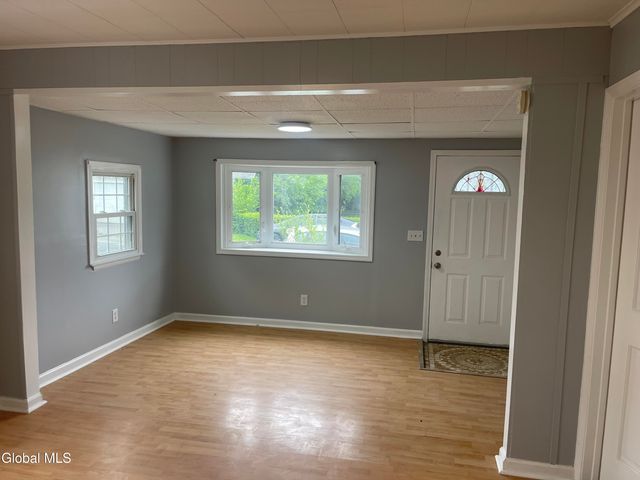 60 Woodlawn Street, Rotterdam, NY 12306