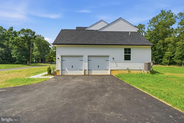 105 DUNBAR ST, Glassboro, NJ 08028