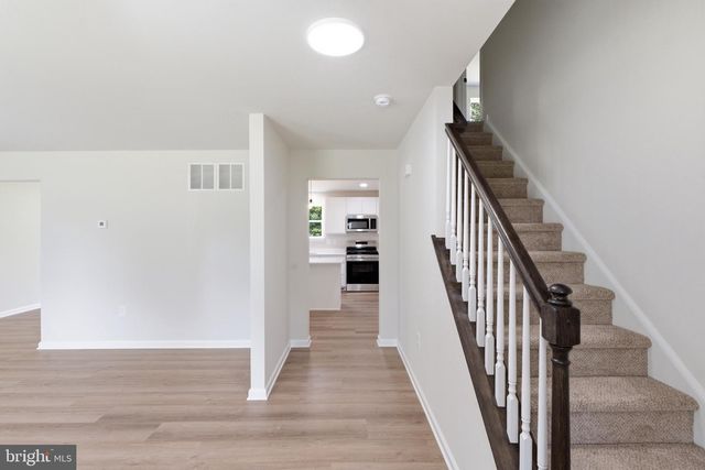 105 DUNBAR ST, Glassboro, NJ 08028