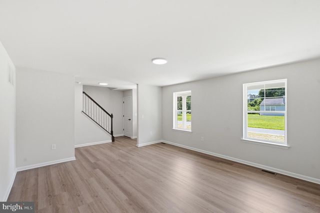 105 DUNBAR ST, Glassboro, NJ 08028