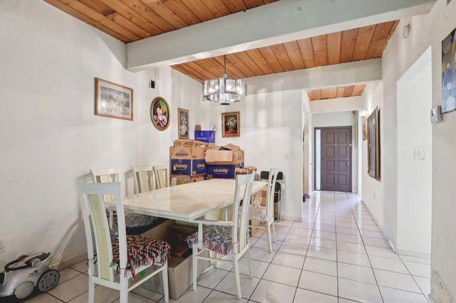 19232 NE 25th Avenue 221b, Miami, FL 33180