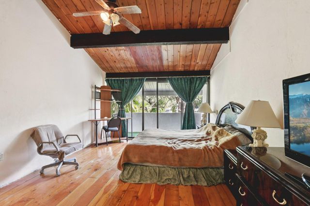 19232 NE 25th Avenue 221b, Miami, FL 33180