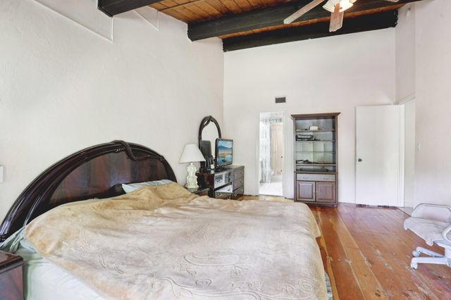 19232 NE 25th Avenue 221b, Miami, FL 33180