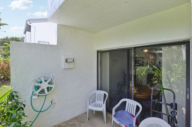 19232 NE 25th Avenue 221b, Miami, FL 33180