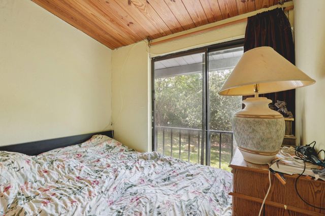 19232 NE 25th Avenue 221b, Miami, FL 33180