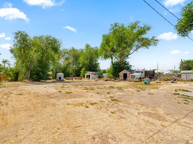 120 E COX LANE, Midvale, UT 84047