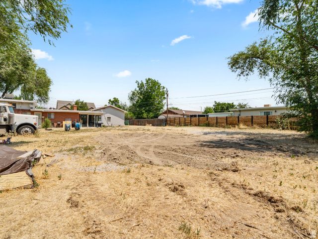 120 E COX LANE, Midvale, UT 84047