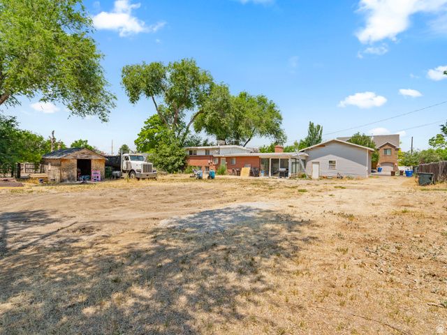 120 E COX LANE, Midvale, UT 84047