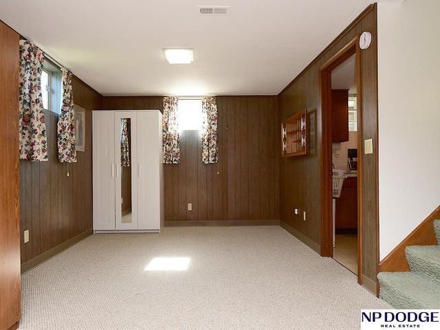 3712 Y Street, Omaha, NE 68107