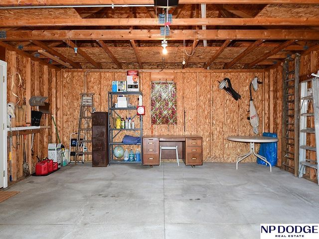 3712 Y Street, Omaha, NE 68107