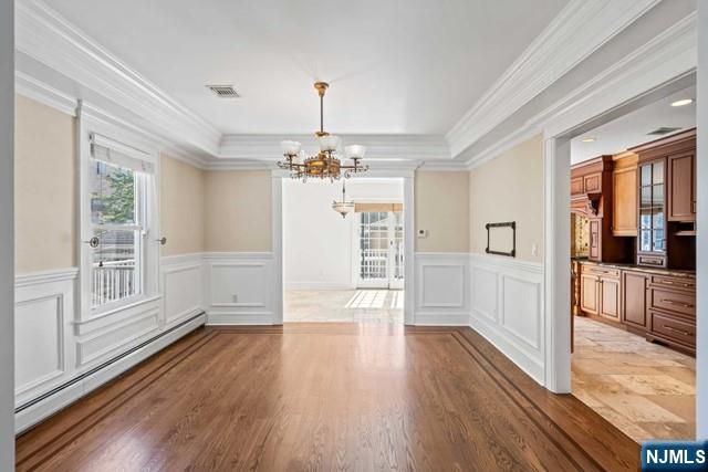 66 Crescent Avenue, Cliffside Park, NJ 07010