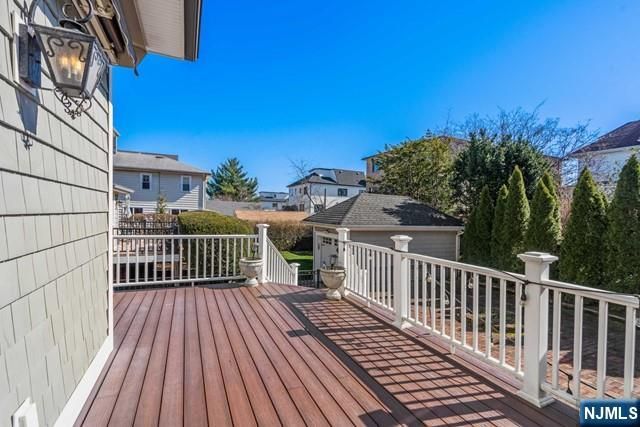 66 Crescent Avenue, Cliffside Park, NJ 07010