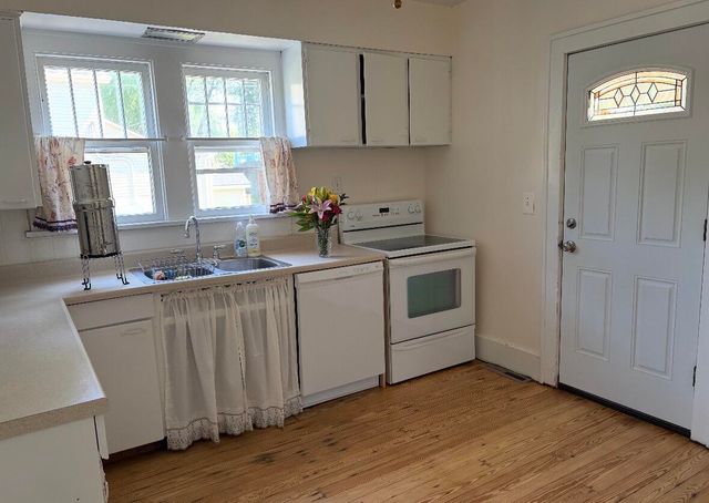 15 S Summit Street, Ypsilanti City, MI 48197