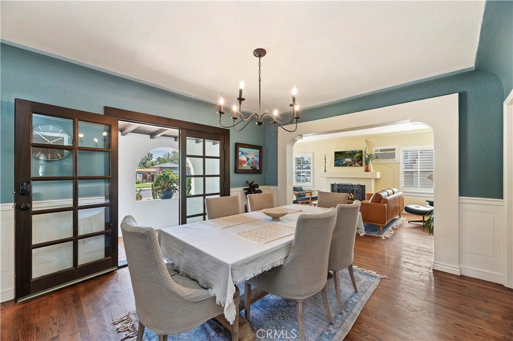 Image 11 of property listing at 1124 S Vicentia, Corona, CA 92882