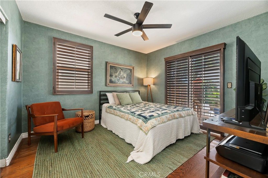 Image 18 of property listing at 1124 S Vicentia, Corona, CA 92882