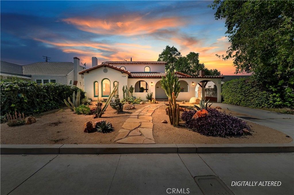 Image 37 of property listing at 1124 S Vicentia, Corona, CA 92882