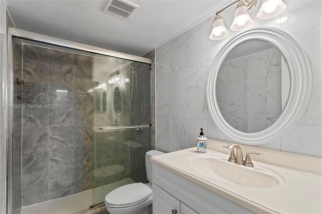 691 S Hollybrook Drive 26105, Pembroke Pines, FL 33025