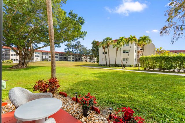 691 S Hollybrook Drive 26105, Pembroke Pines, FL 33025