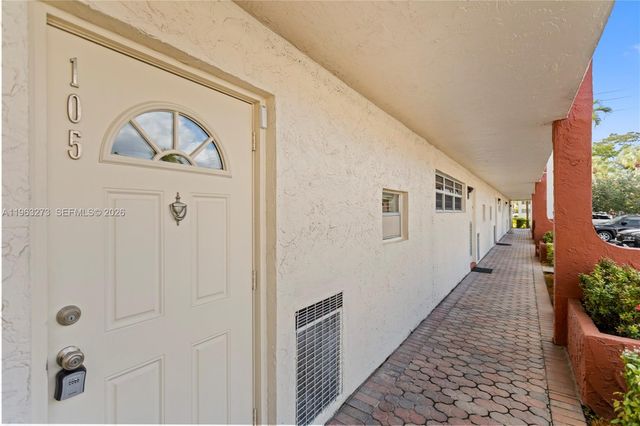 691 S Hollybrook Drive 26105, Pembroke Pines, FL 33025