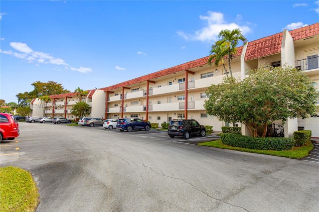 691 S Hollybrook Drive 26105, Pembroke Pines, FL 33025
