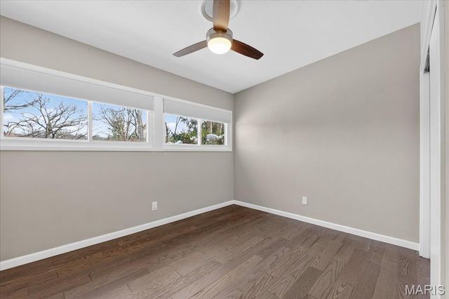 2402 Saint Giles Road, St Louis, MO 63122