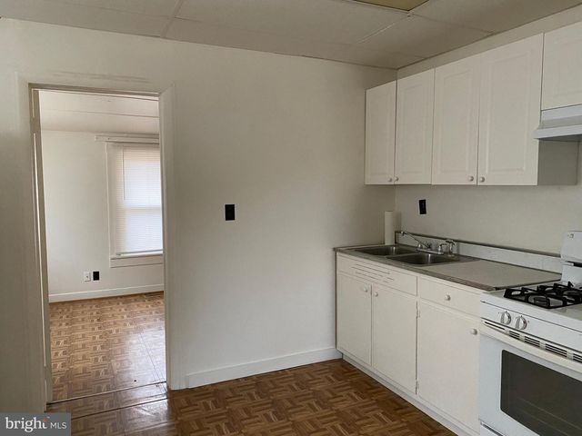 4002 POST ST, Triangle, VA 22172