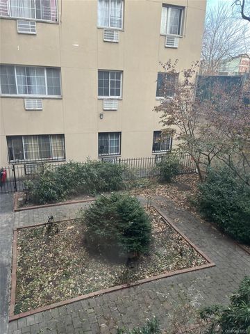 2135 Crotona Avenue 2B, Bronx, NY 10457