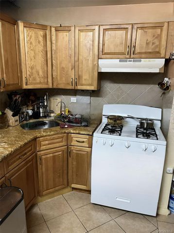 2135 Crotona Avenue 2B, Bronx, NY 10457