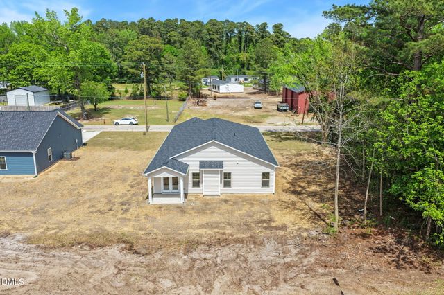 4038 Lofton Street, Wade, NC 28395