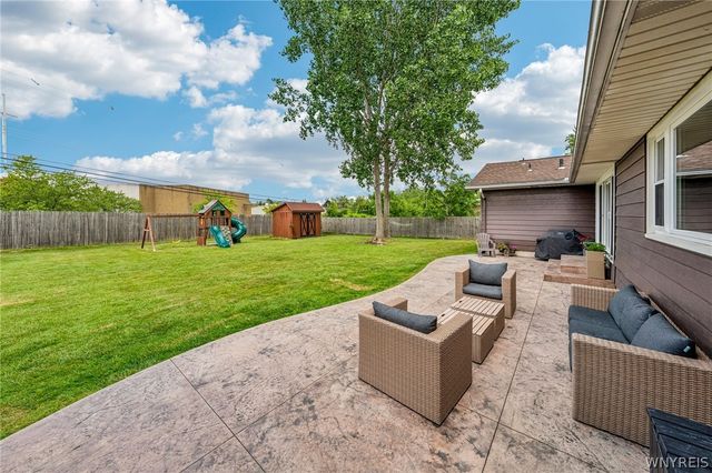 75 Morgan Parkway, Amherst, NY 14221