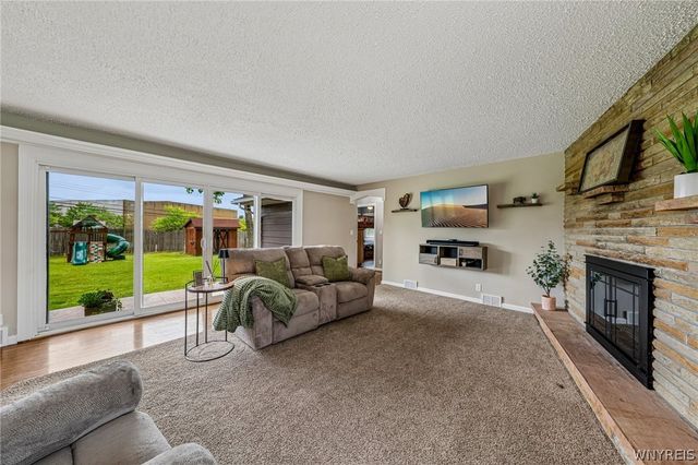 75 Morgan Parkway, Amherst, NY 14221
