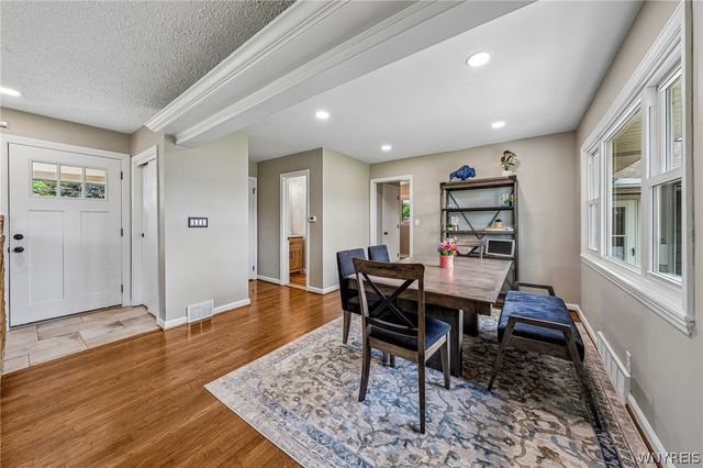 75 Morgan Parkway, Amherst, NY 14221