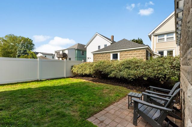 84 Beacon St 84, Arlington, MA 02474