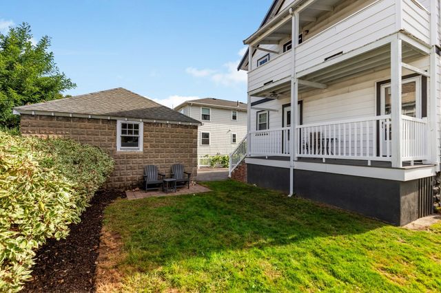84 Beacon St 84, Arlington, MA 02474