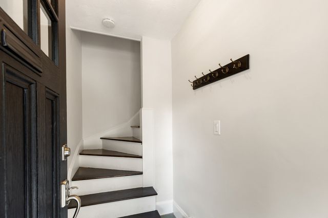 84 Beacon St 84, Arlington, MA 02474