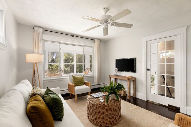84 Beacon St 84, Arlington, MA 02474