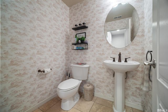 7480 Windswept Loop, Sparks, NV 89436