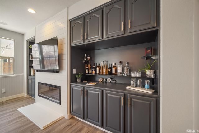 7480 Windswept Loop, Sparks, NV 89436