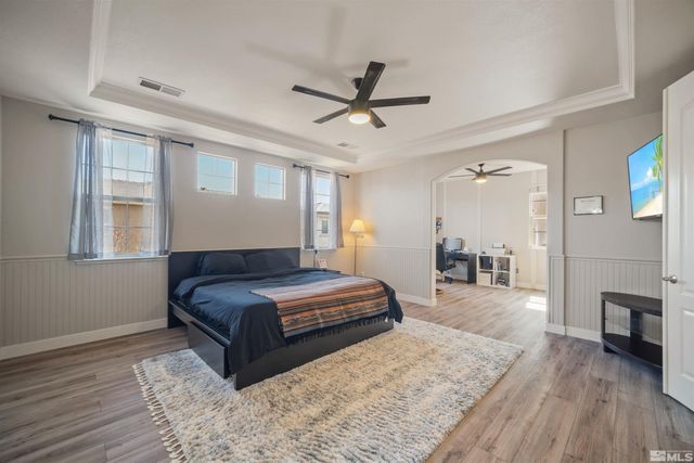 7480 Windswept Loop, Sparks, NV 89436