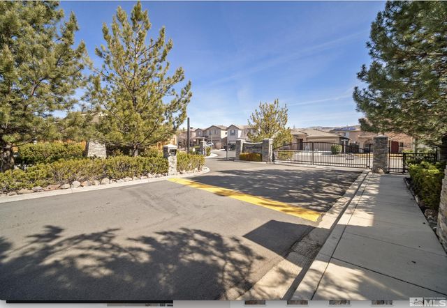 7480 Windswept Loop, Sparks, NV 89436