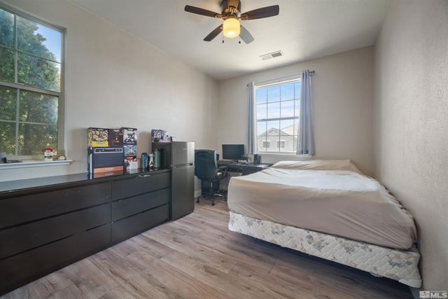 7480 Windswept Loop, Sparks, NV 89436