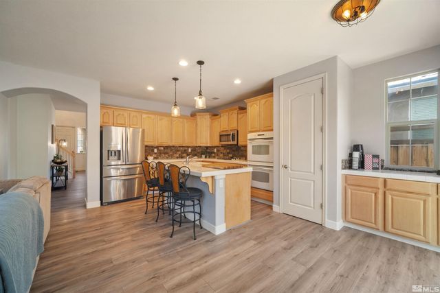 7480 Windswept Loop, Sparks, NV 89436